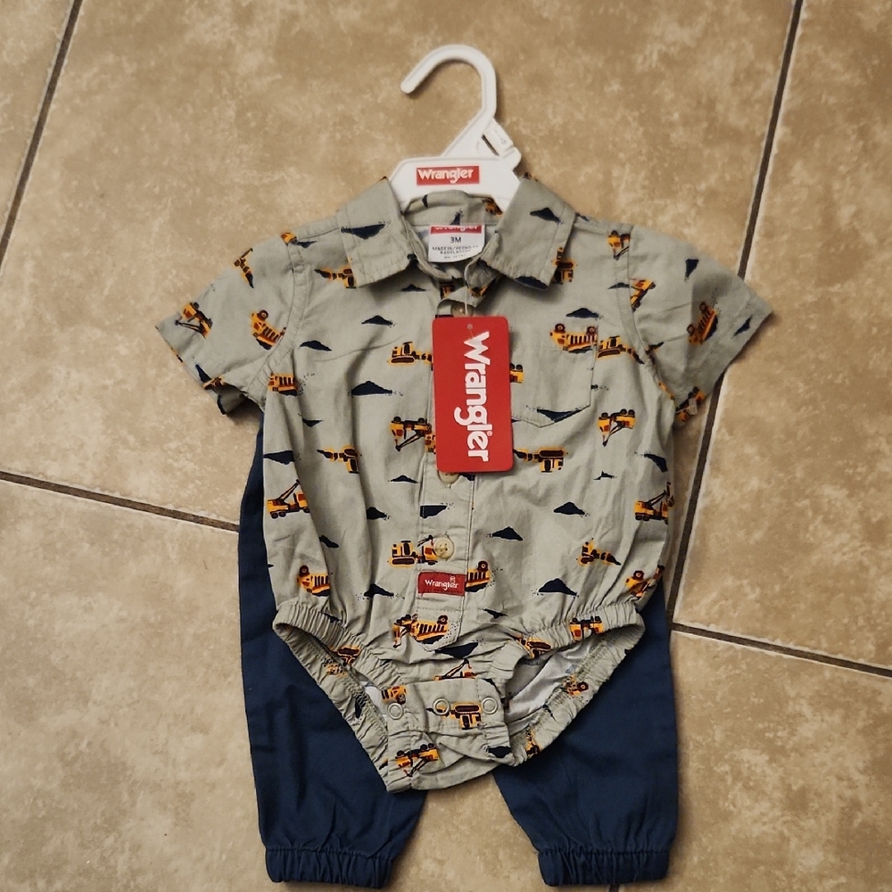 Wrangler Baby Set with Truck Pattern